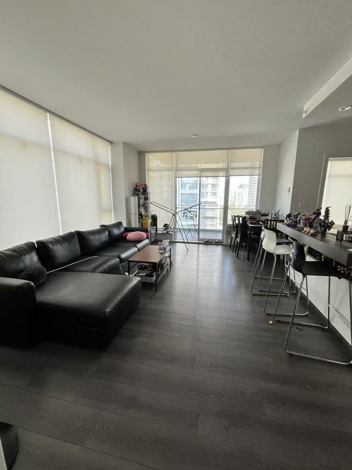 4700 Kingsway - Photo 4 of 6