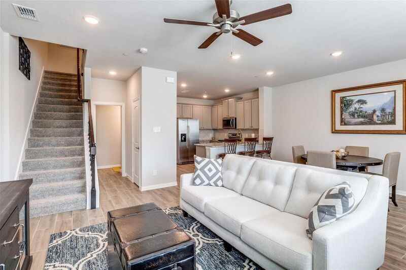 2921 Mare Dr - Photo 5 of 26