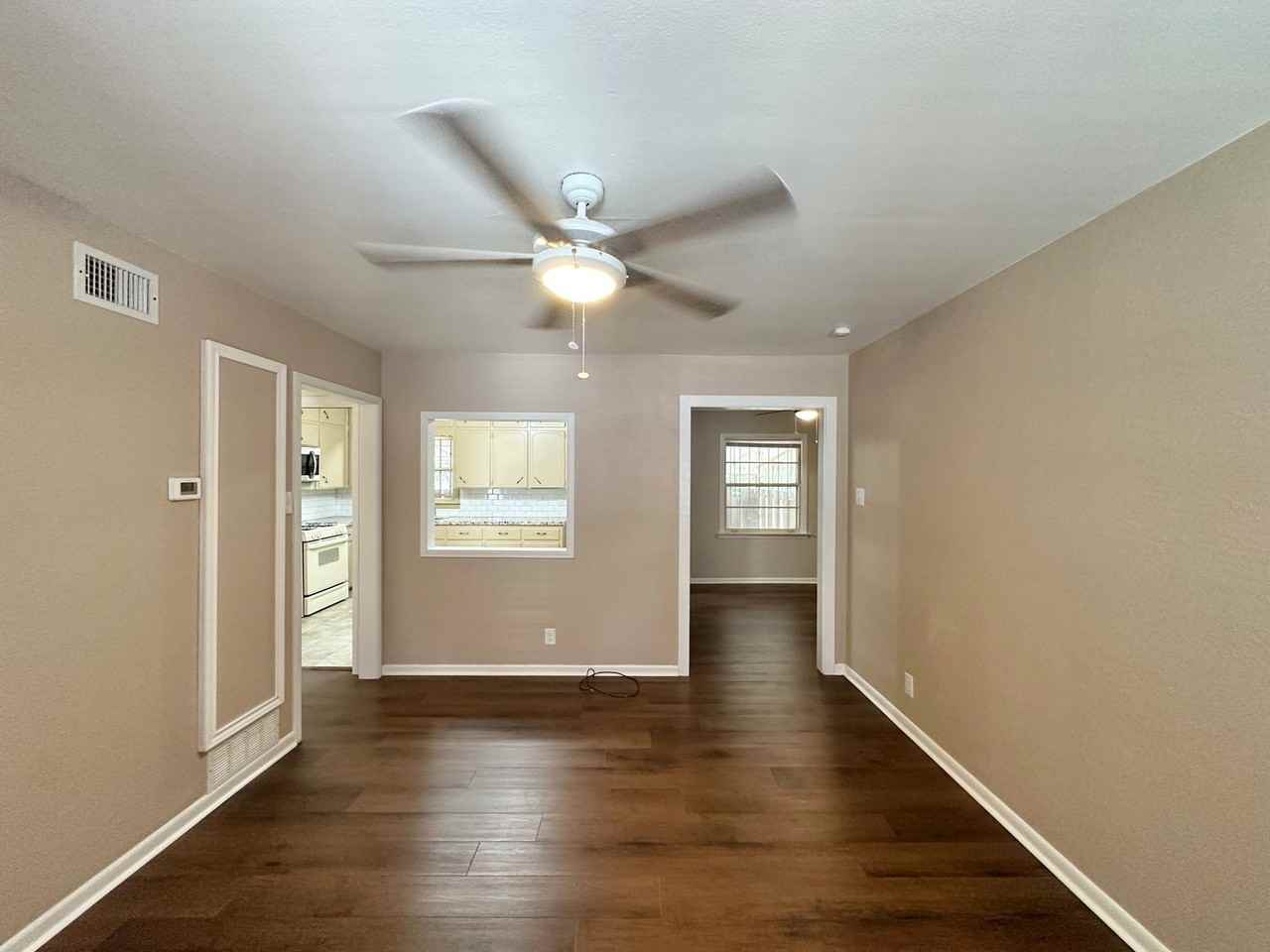 507 Goodnight Dr - Photo 3 of 37