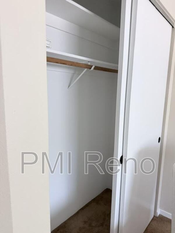 744 Diogenes Dr #1 - Photo 5 of 30