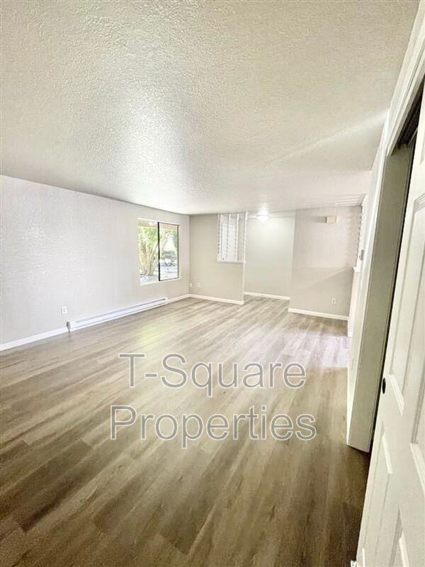 7125 Rainier Dr #4 - Photo 4 of 19