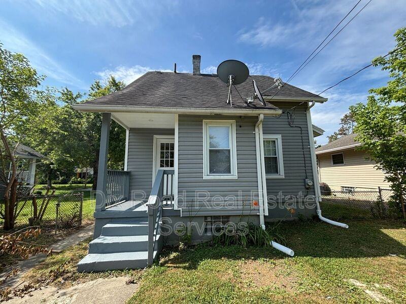 229 Bellaire Ave - Photo 3 of 24