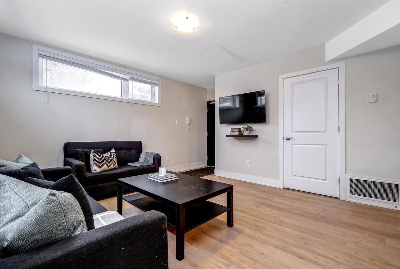 149 Henderson Avenue - Photo 3 of 50