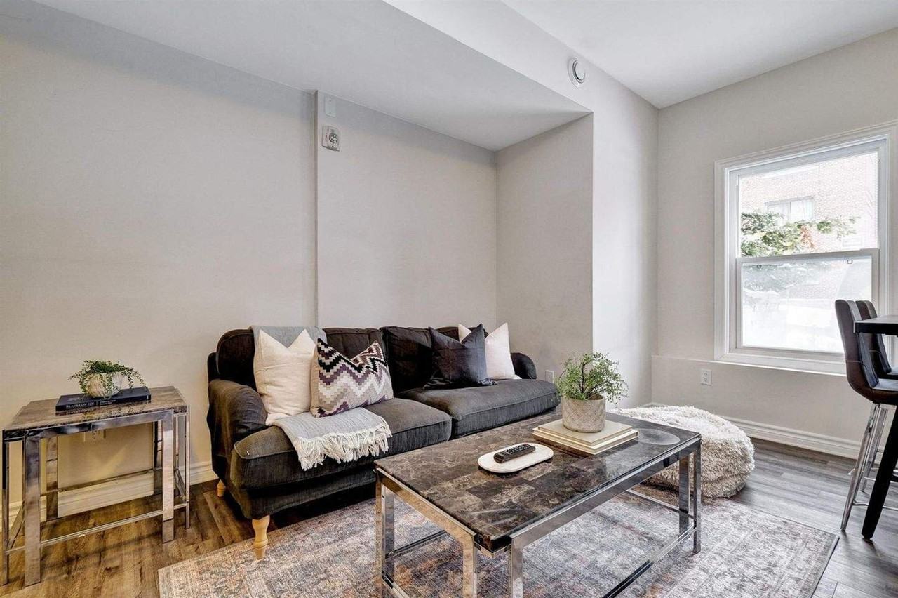 84 Russell Avenue - Photo 3 of 42