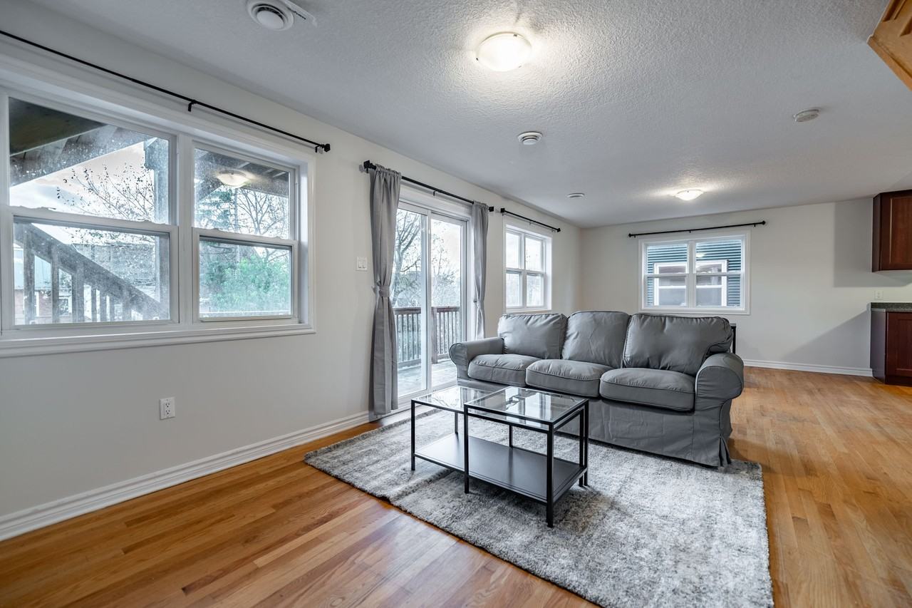 570 Chapel Street - Photo 6 of 19