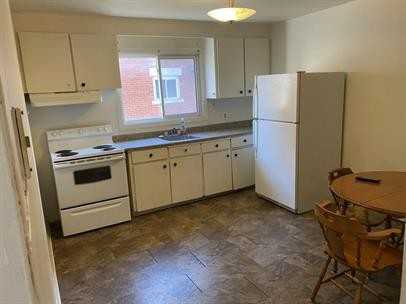 124 Lavergne Street - Photo 3 of 10