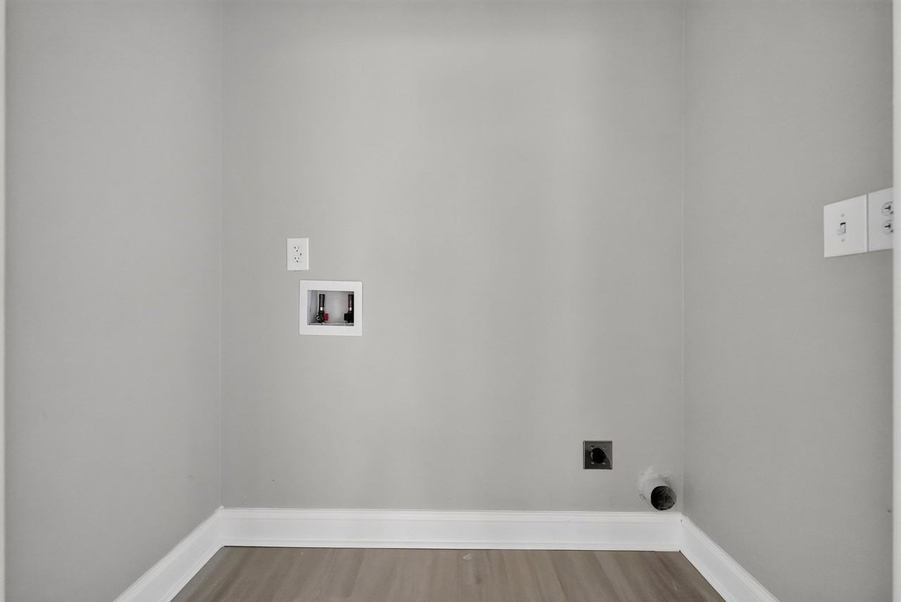Spring Branch Apartments - Photo 7 of 50