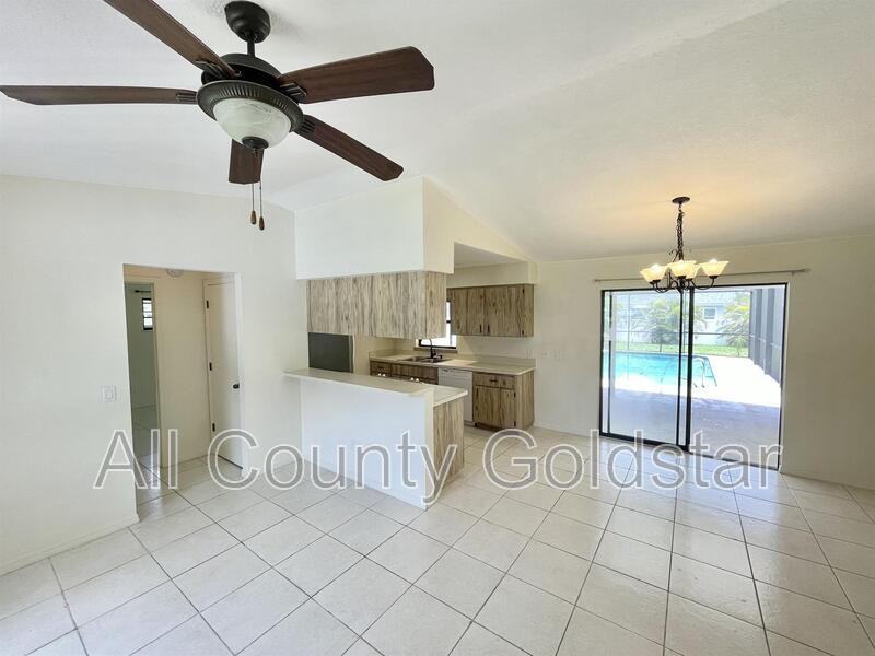 23185 Nancy Ave - Photo 2 of 13
