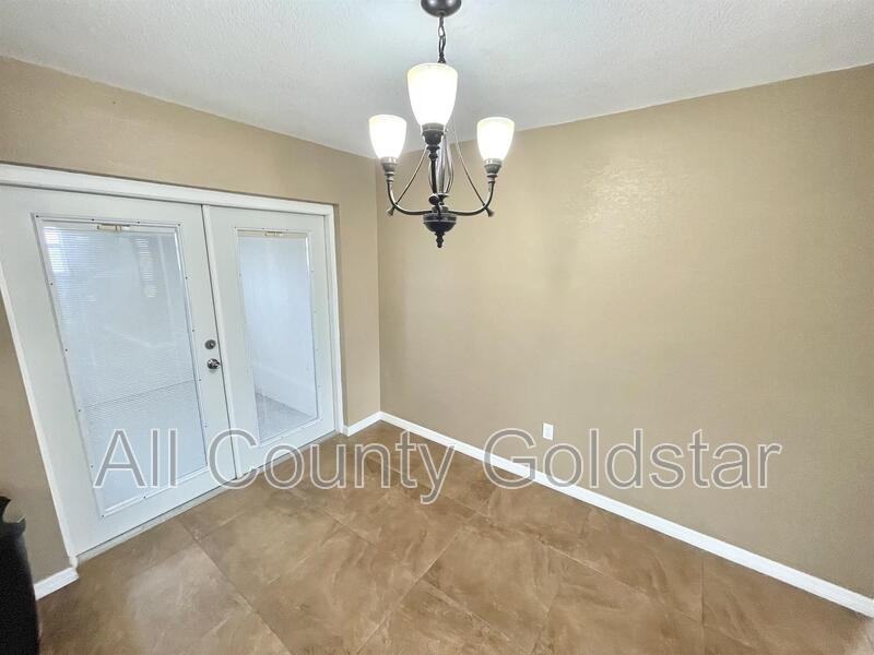 472 Ridgewood St Nw - Photo 4 of 13