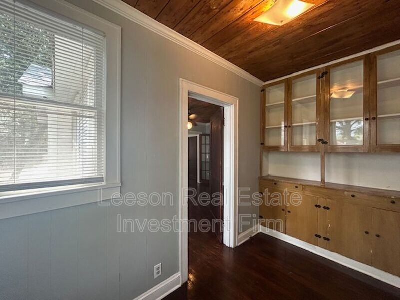 3349 Alexander Ave - Photo 7 of 14