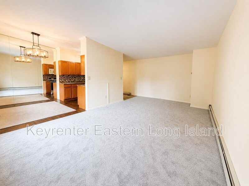 265 N Newbridge Rd #C2 - Photo 4 of 6