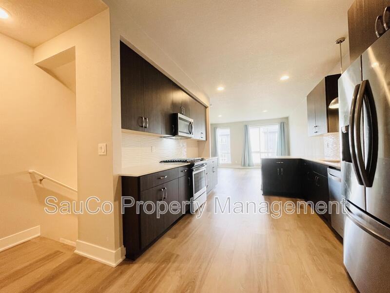 17153 Sw Woodpecker Ln - Photo 3 of 28