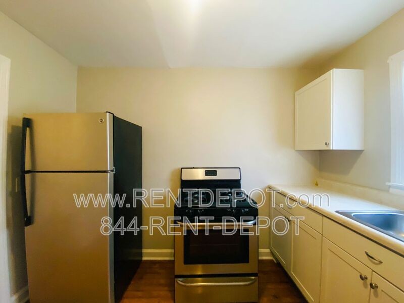 629 S Harlan Ave #C - Photo 6 of 9