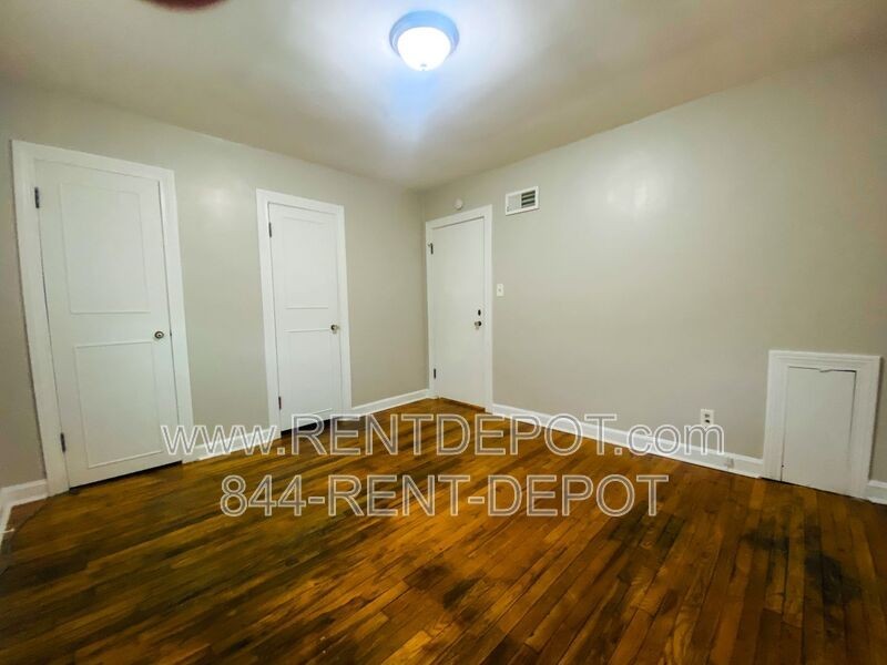 629 S Harlan Ave #C - Photo 7 of 9