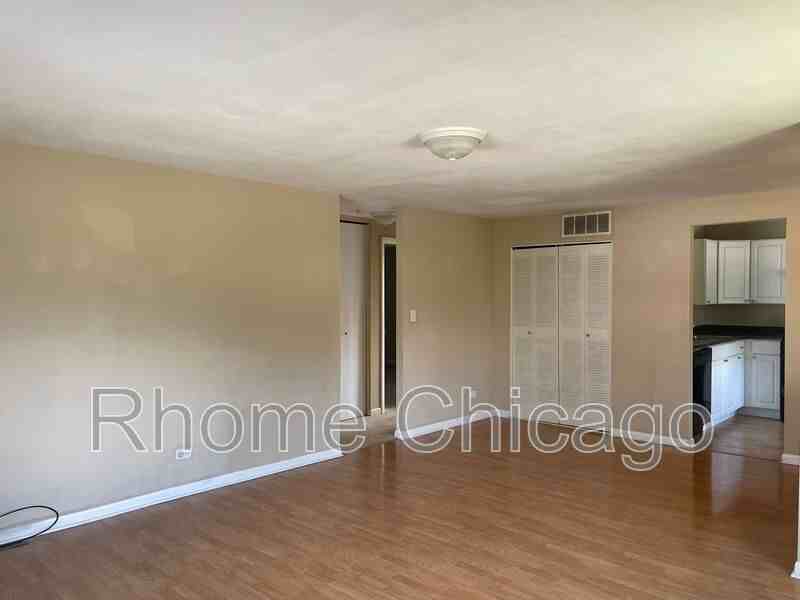 1406 Tonset Ln - Photo 5 of 23