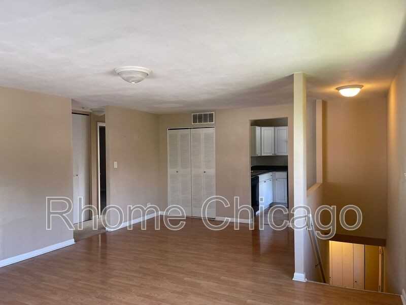 1406 Tonset Ln - Photo 6 of 23