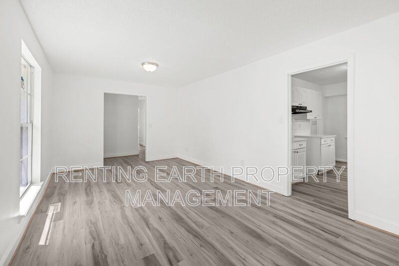 600 Westwood Ave - Photo 5 of 21
