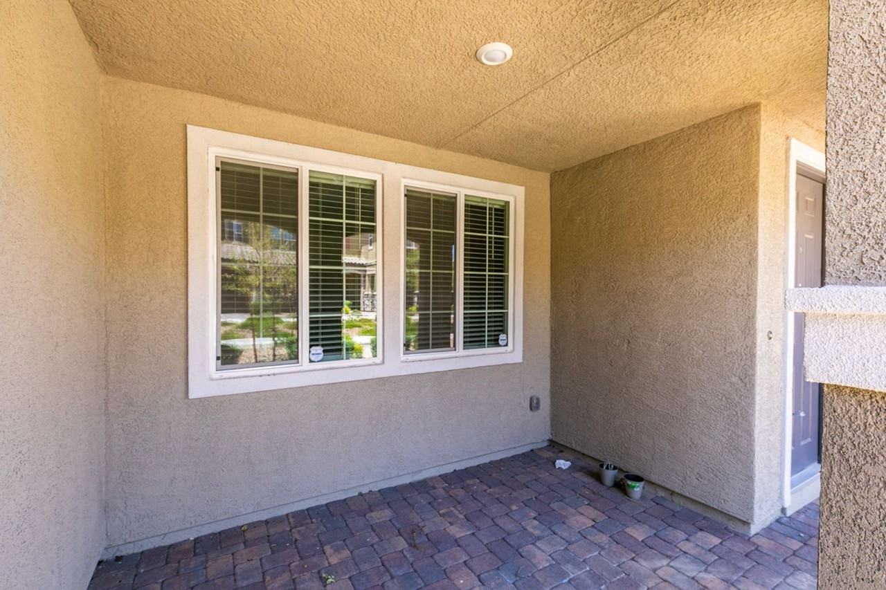 2604 Ercolano St - Photo 5 of 39