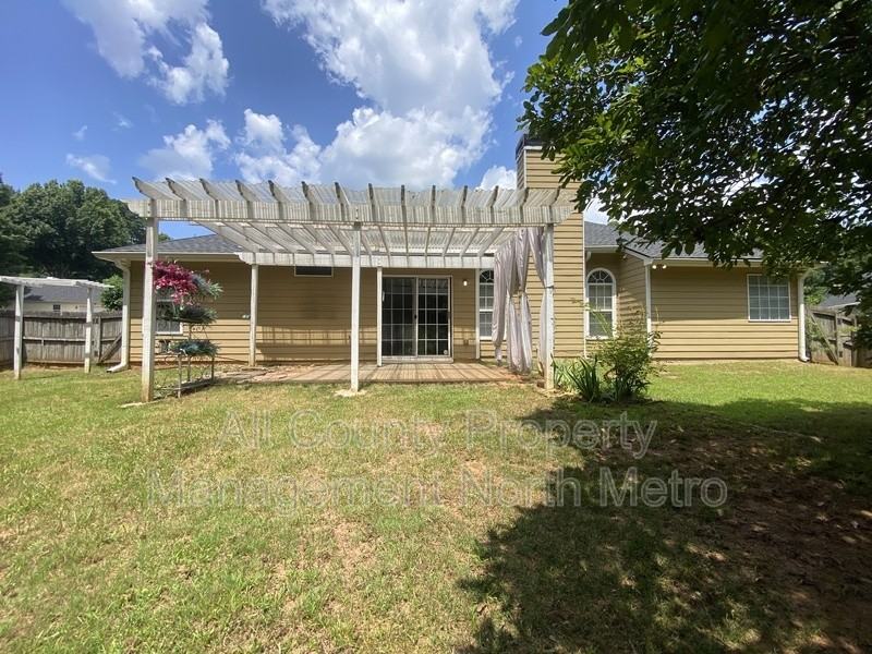 452 Antler Ln - Photo 3 of 12