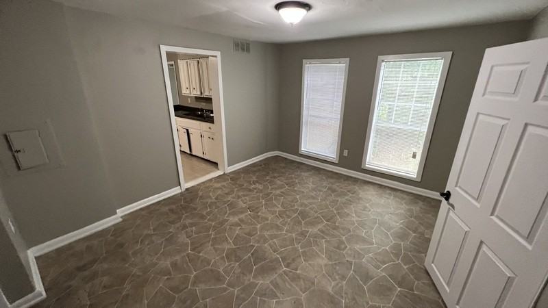 4914 Biscoe Ave - Photo 6 of 9