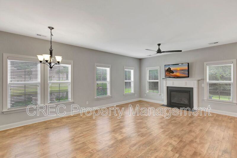 1190 Triple Crown Ct - Photo 5 of 37