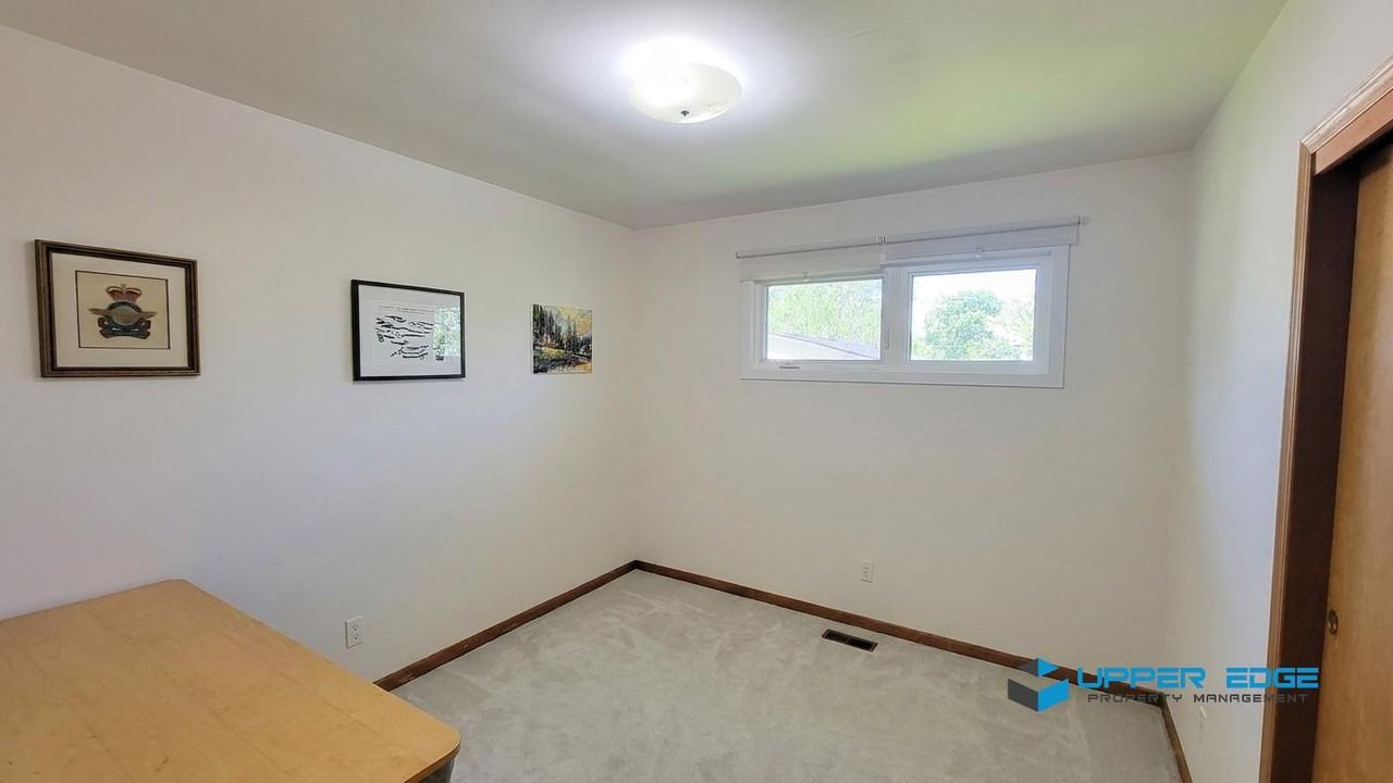 492 Stewart Street - Photo 7 of 17