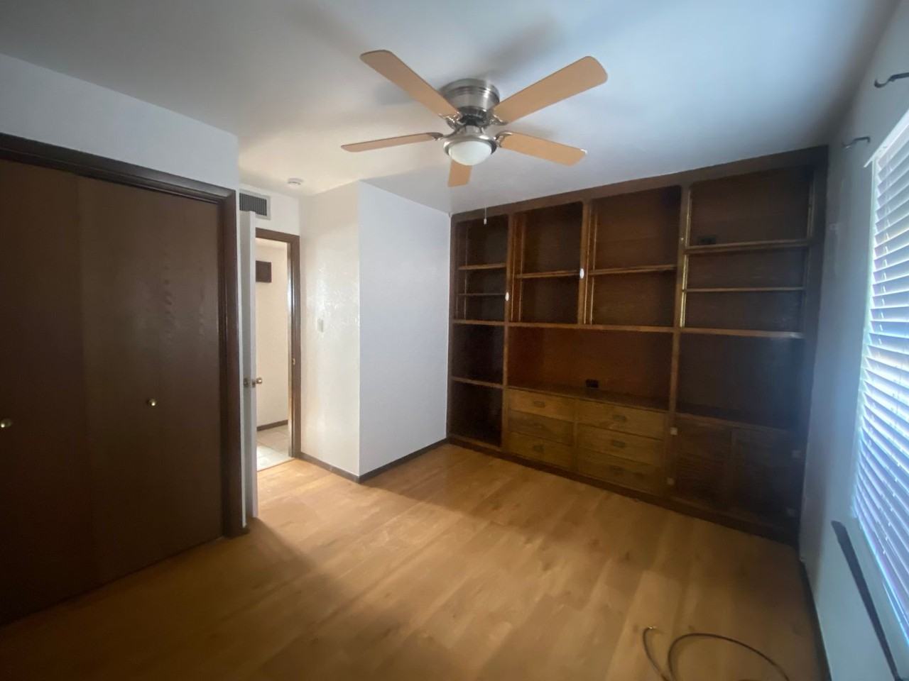 1733 Aspen Ave - Photo 7 of 16