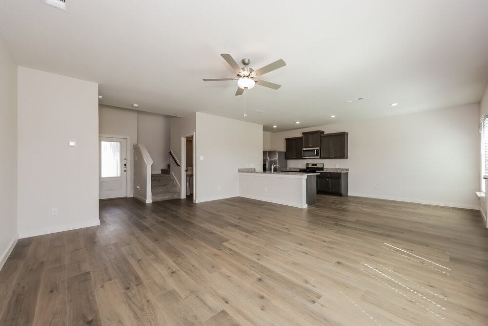 315 Patton Ln - Photo 6 of 20