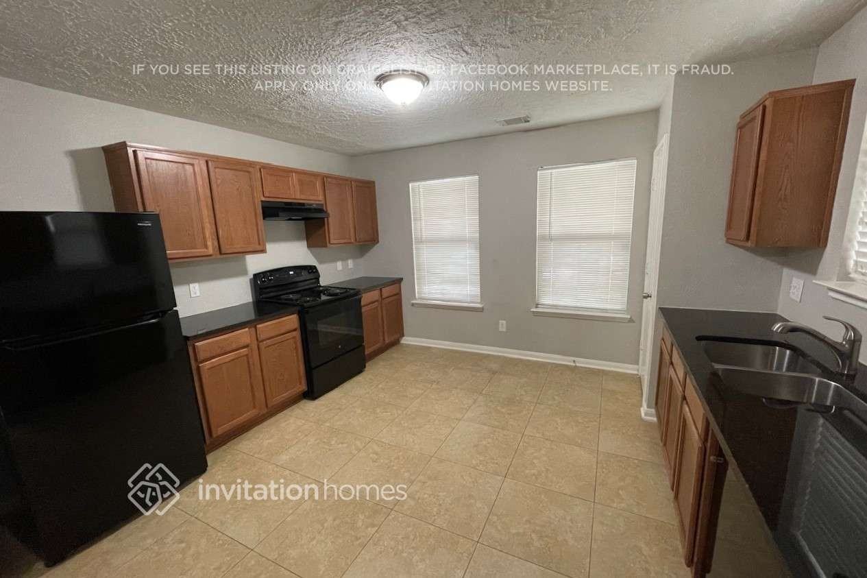 3603 Fuller Bluff Dr - Photo 3 of 16