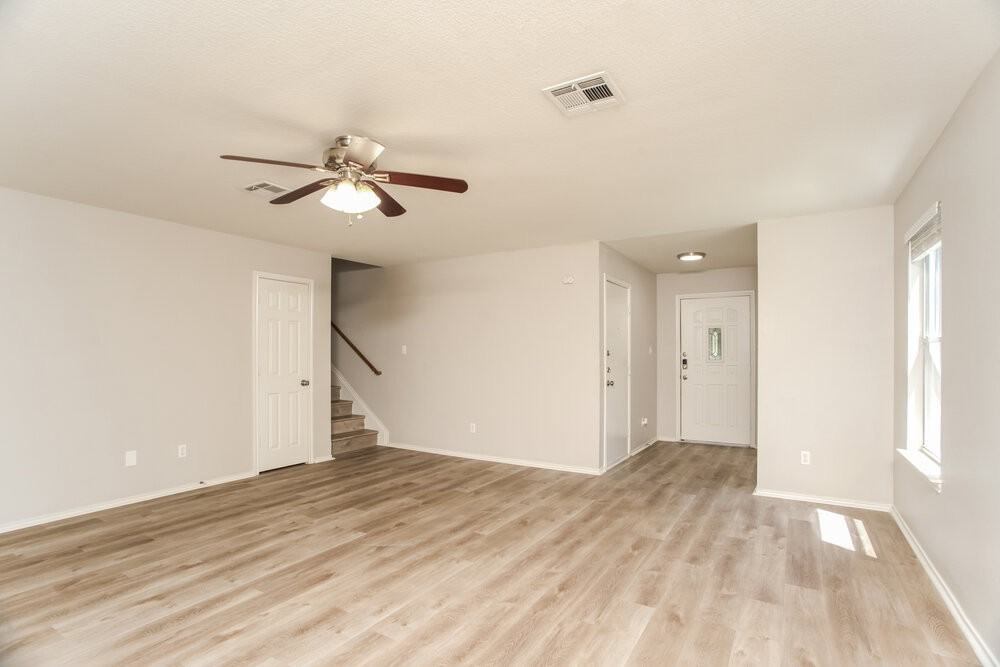 117 Mood Lake Dr - Photo 4 of 17
