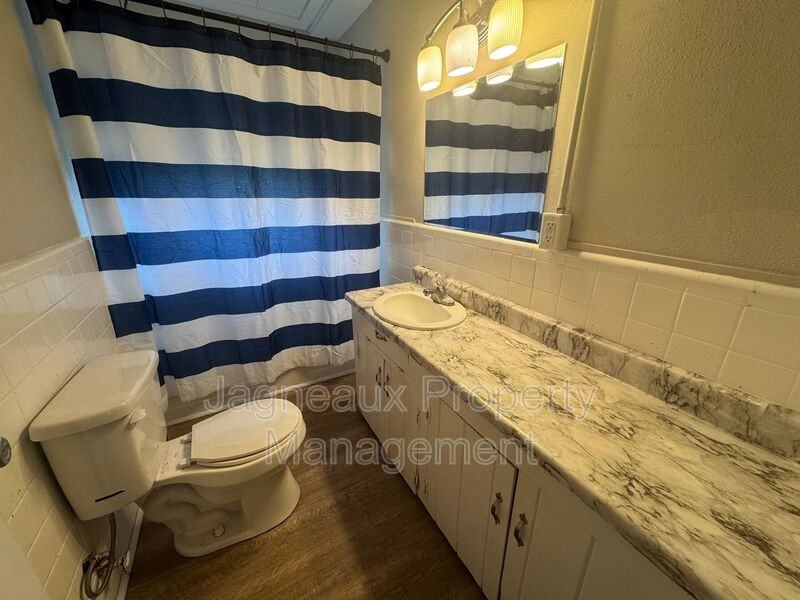 2518 Ernest St - Photo 5 of 8