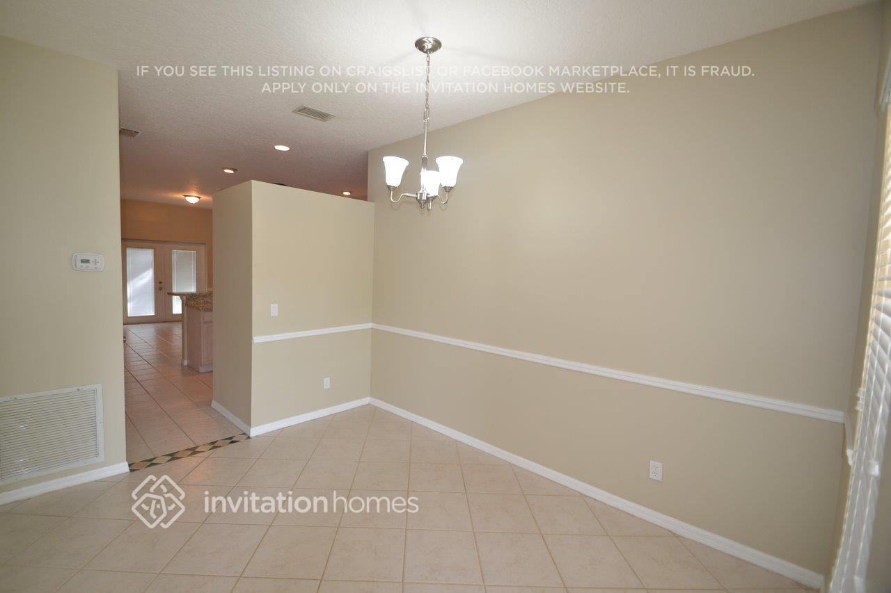 4455 Sunset Cay Cir - Photo 4 of 17