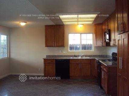 165 Bluebird Ct - Photo 4 of 9
