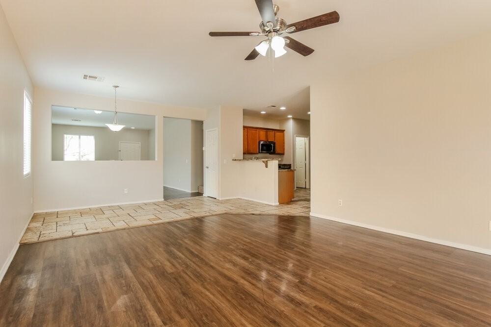 6829 S 68th Ln - Photo 6 of 20