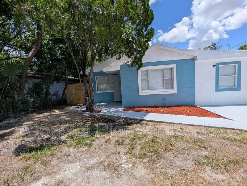 3721 Whittier St - Photo 2 of 50