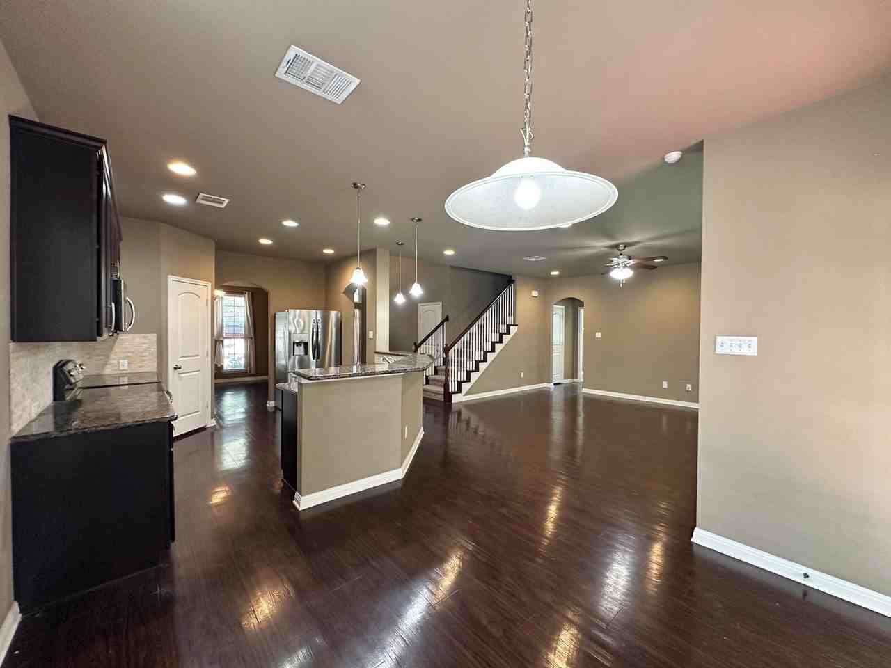 3509 Greyfriar Dr - Photo 7 of 44