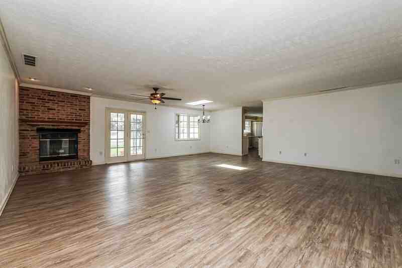 6888 Bunnell Hill Rd - Photo 4 of 10