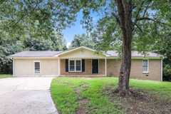 1338 W Stoneybrook Dr - Photo 1 of 1