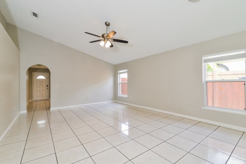 7666 Harbor Bend Cir - Photo 5 of 16
