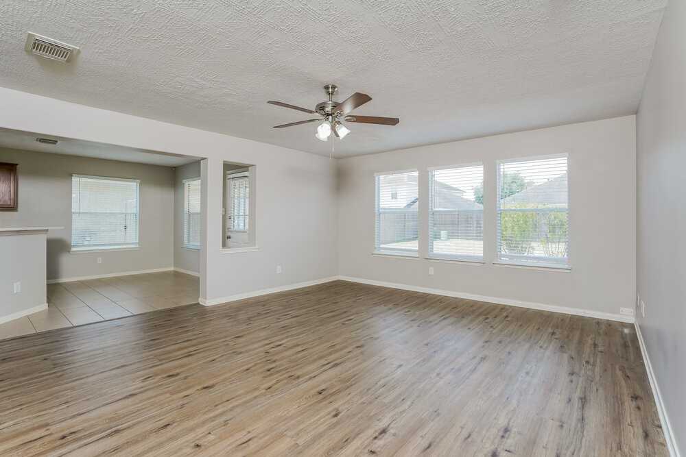 21719 Texian Ct - Photo 6 of 20