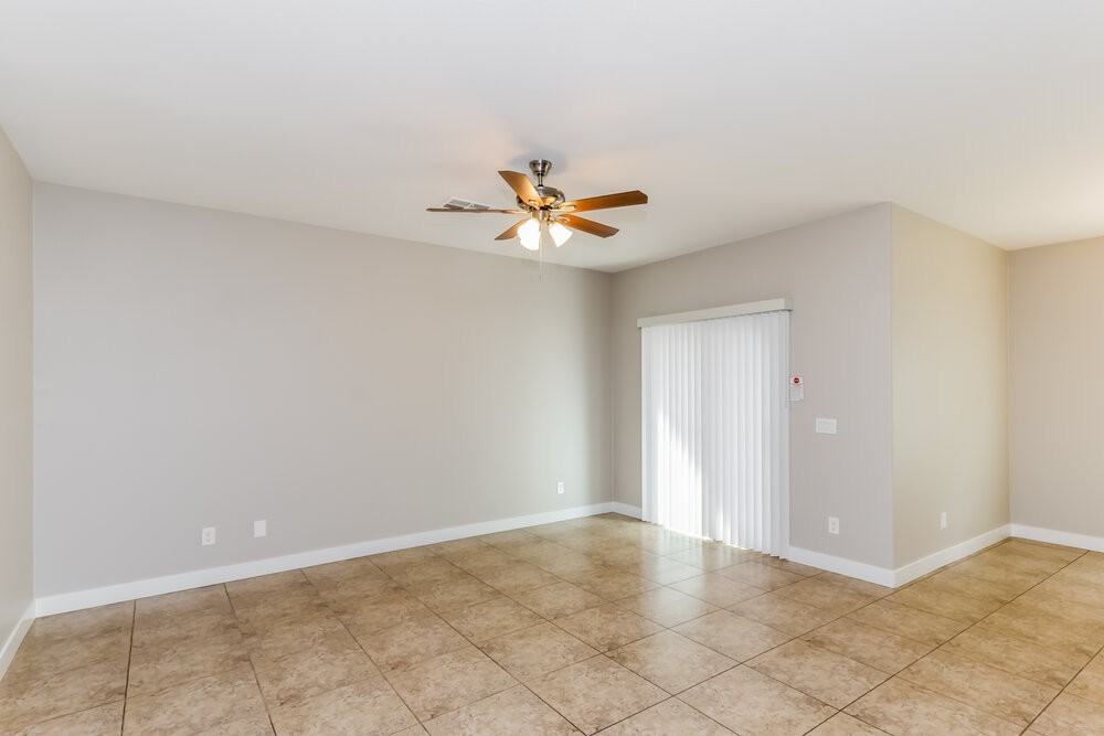 9623 Vega Carpio Ave - Photo 6 of 20