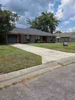 featured image of 1646 Latham Ct