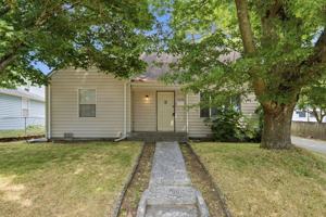 featured image of 11426 Crestwood Dr S