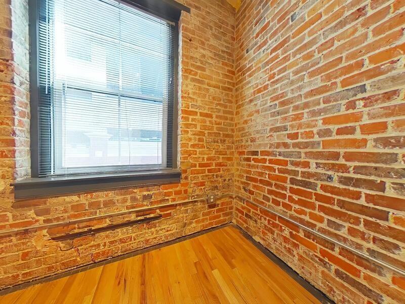 1318 W Broad St #207 - Photo 5 of 13