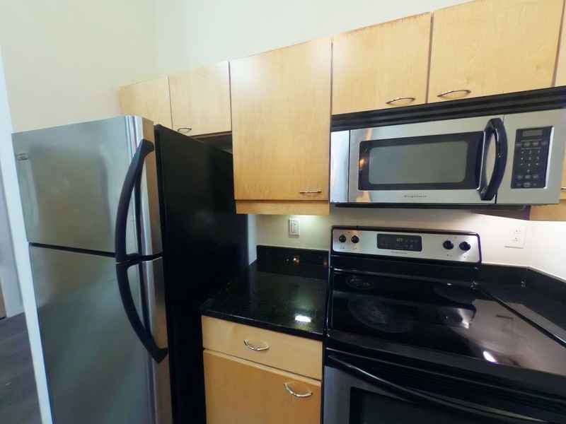 1011 W Marshall St #136 - Photo 4 of 14