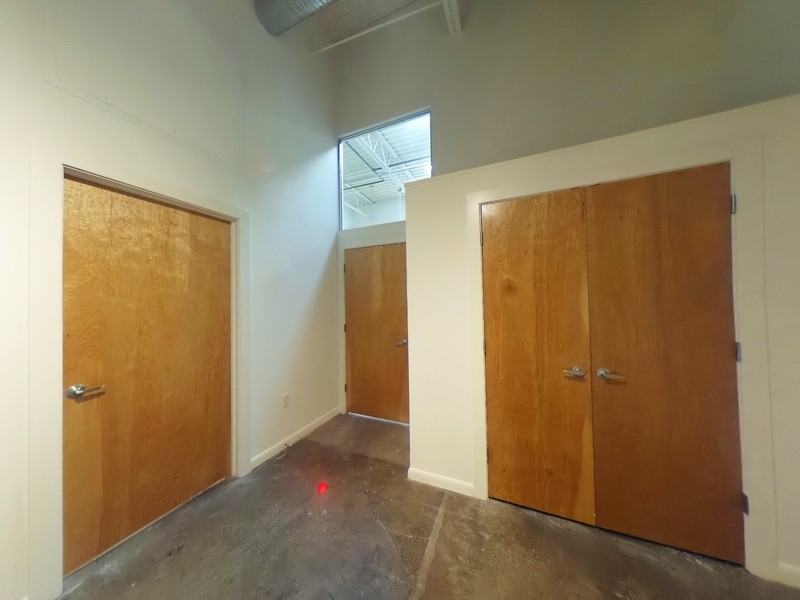 1011 W Marshall St #136 - Photo 6 of 14