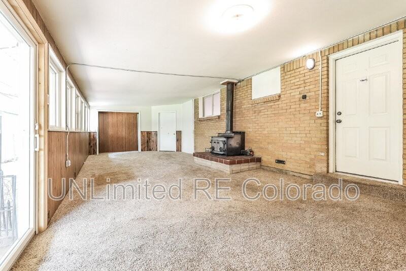 6646 S Kit Carson St - Photo 7 of 16