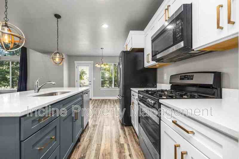4863 W Spire Way - Photo 4 of 24