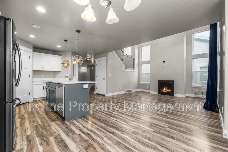 4863 W Spire Way - Photo 7 of 24