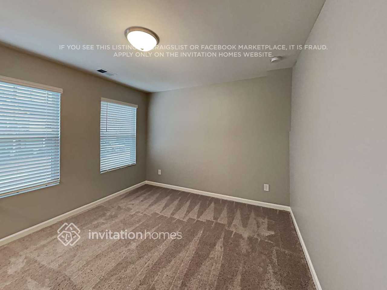 555 S Fortune Way - Photo 7 of 16